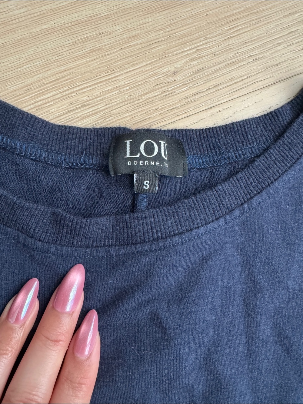 Lou Apparel Boerne, TX  Women’s Navy Blue Top Size S - Picture 3 of 4